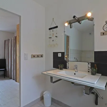Maison Ancienne Avec Sauna, Babyfoot, Billard, Proche Station Thermale Et Foret Domaniale - Fr-1-497-136 *