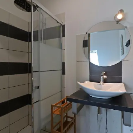 Holiday home Maison Ancienne Avec Sauna, Babyfoot, Billard, Proche Station Thermale Et Foret Domaniale - Fr-1-497-136 La Chapelle d'Audaine