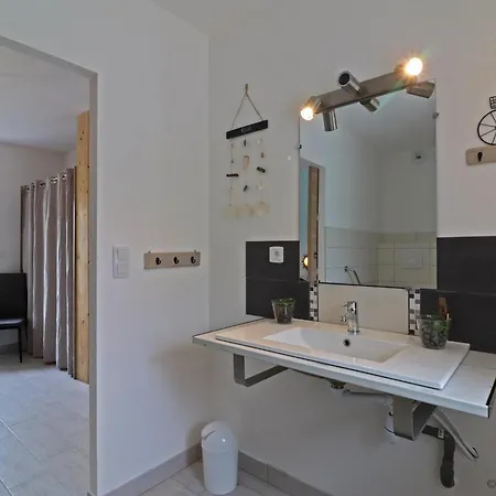 Grande Maison Familiale Avec Sauna Et Jardin - Fr-1-497-136 Prázdninový dům