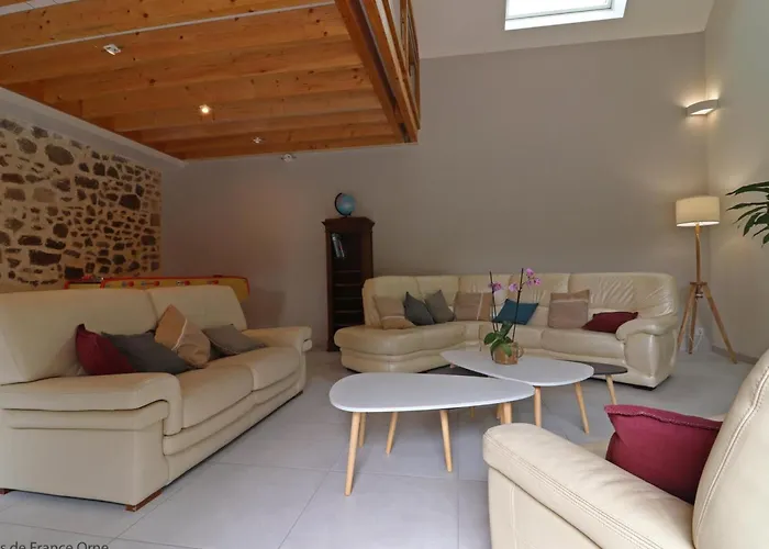 Casa vacanze Grande Maison Familiale Avec Sauna Et Jardin - Fr-1-497-136 *